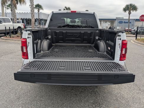 Used 2021 Ford F150 XLT image 13