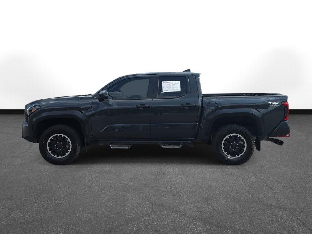 Used 2024 Toyota Tacoma TRD Off-Road AWD/4WD image 9