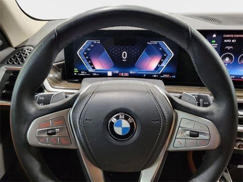 Certified 2023 BMW X7 xDrive40i w/ Executive Package image 16