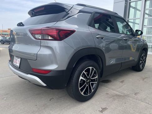 Used 2025 Chevrolet TrailBlazer LT FWD image 34