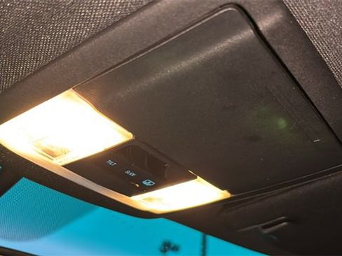 Used 2017 Ford Explorer XLT w/ Equipment Group 202A image 22