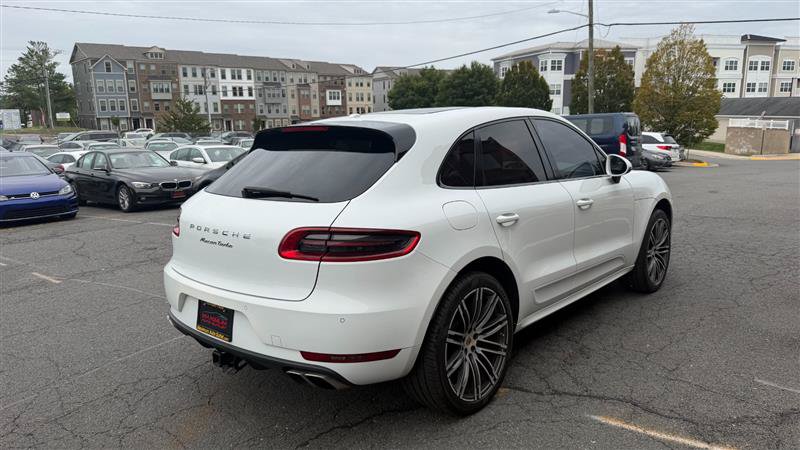 Used 2016 Porsche Macan Turbo AWD/4WD image 12