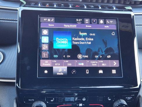 New 2025 Jeep Grand Cherokee L Altitude image 26