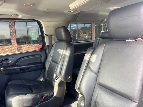 Used 2014 GMC Yukon XL Denali image 14