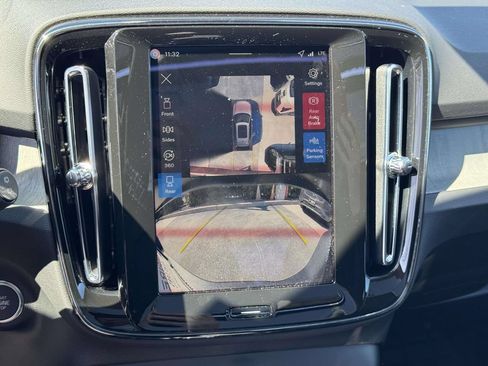 Certified 2026 Volvo XC40 B5 Plus w/ Protection Package Premier AWD/4WD image 26