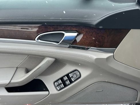 Used 2010 Porsche Panamera 4S image 19