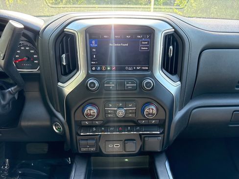 Used 2021 Chevrolet Silverado 1500 LT Trail Boss w/ Convenience Package II AWD/4WD image 19