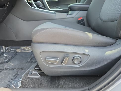 Used 2025 Toyota RAV4 XLE w/ Convenience Package image 31