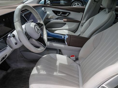 Used 2023 Mercedes-Benz EQS 450+ Sedan image 5
