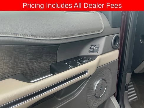 Used 2021 Ford Expedition Limited AWD/4WD image 7