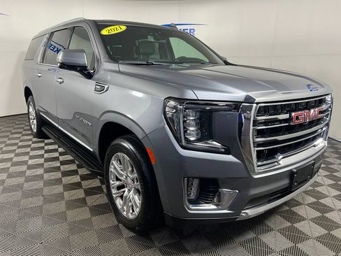 Used 2021 GMC Yukon XL SLT w/ SLT Premium Package AWD/4WD image 8