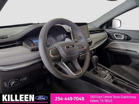 Used 2023 Jeep Compass Limited AWD/4WD image 10