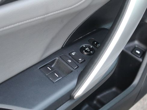 Used 2018 Honda Civic EX-L image 18