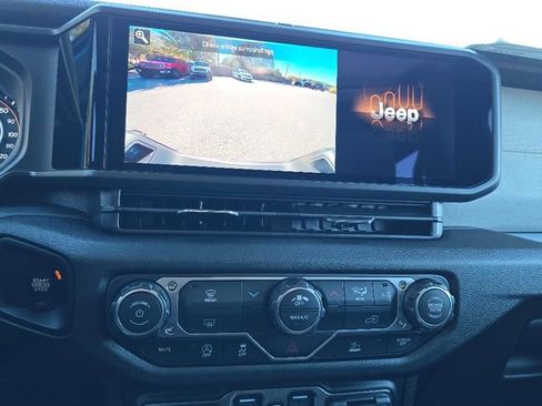 New 2026 Jeep Gladiator Sport image 10