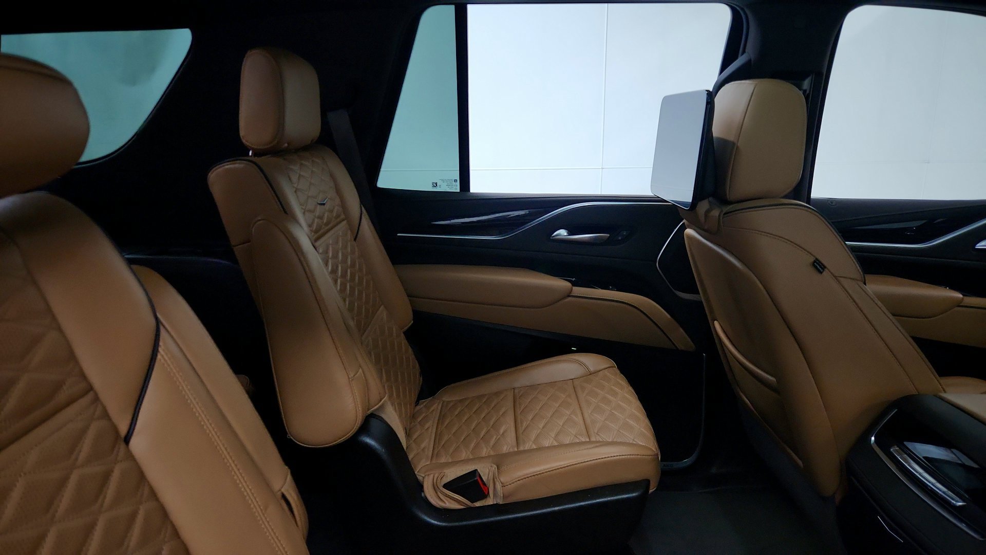 Used 2023 Cadillac Escalade Sport w/ Touring Package AWD/4WD image 28