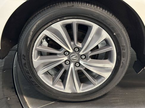 Used 2018 Acura MDX SH-AWD w/ Technology Package image 16