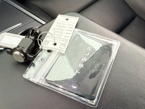 Used 2022 Tesla Model 3 Long Range image 17