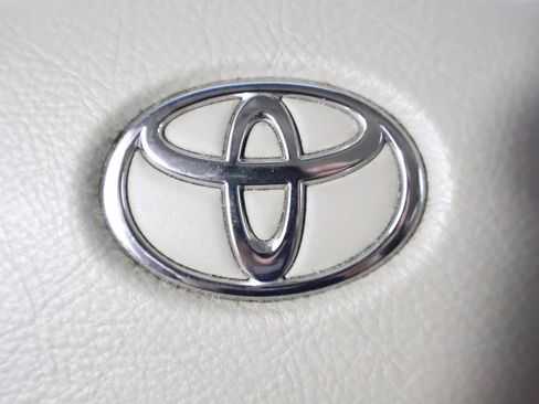 Used 2004 Toyota Sienna LE FWD image 33