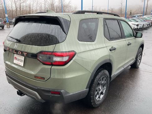 New 2026 Honda Pilot TrailSport image 5