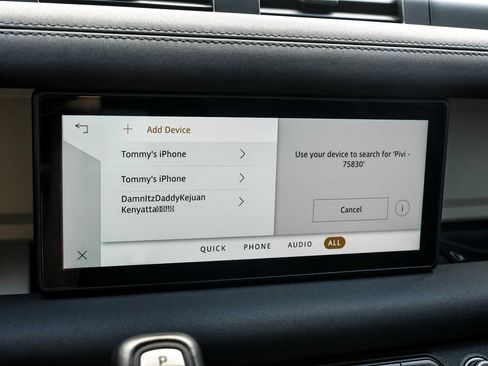 Used 2022 Land Rover Defender 90 image 27