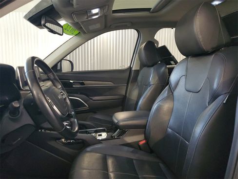 Certified 2022 Kia Telluride EX w/ EX Premium Package image 16
