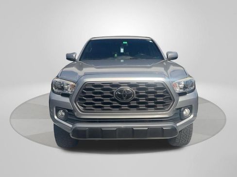 Used 2021 Toyota Tacoma TRD Off-Road image 2