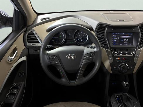 Used 2017 Hyundai Santa Fe Sport w/ 2.4L Value Package 06 FWD image 18