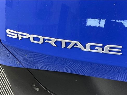 New 2026 Kia Sportage EX image 10