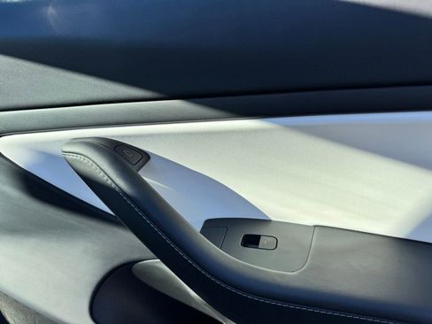 Used 2021 Tesla Model 3 Long Range image 21
