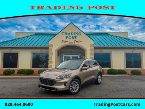 Used 2021 Ford Escape SE w/ Convenience Package FWD image 1