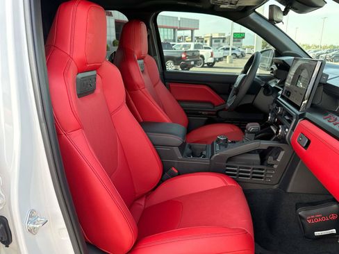 Used 2026 Toyota Tacoma TRD Pro AWD/4WD image 18