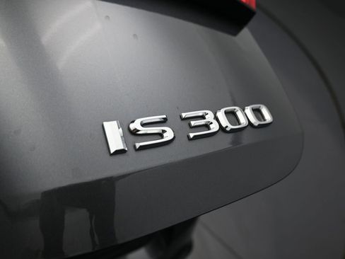 Used 2025 Lexus IS 300 w/ Premium Package image 41