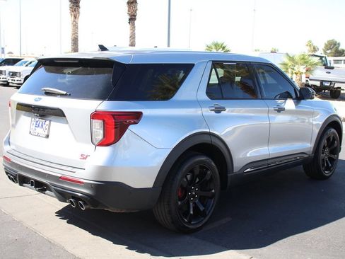 Certified 2021 Ford Explorer ST AWD/4WD image 8