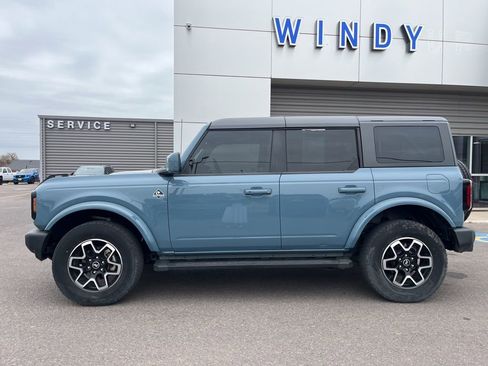 Used 2023 Ford Bronco Outer Banks image 9