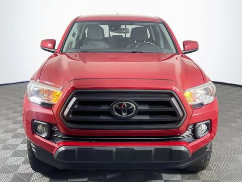 Used 2020 Toyota Tacoma SR5 AWD/4WD image 3