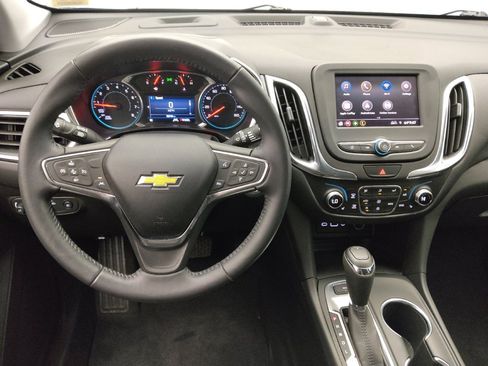 Used 2020 Chevrolet Equinox LT AWD/4WD image 22