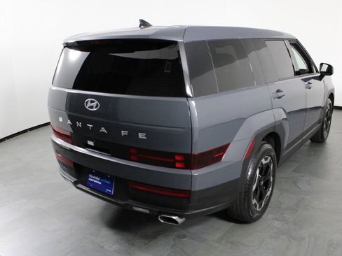 Used 2025 Hyundai Santa Fe SE image 15