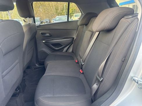 Used 2022 Chevrolet Trax LS w/ Tint and Cruise Package image 20