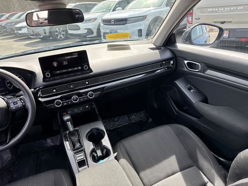 Used 2025 Honda Civic LX image 32