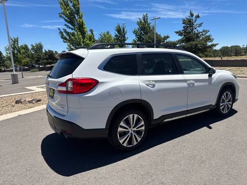 Used 2022 Subaru Ascent Limited w/ Technology Package AWD/4WD image 3