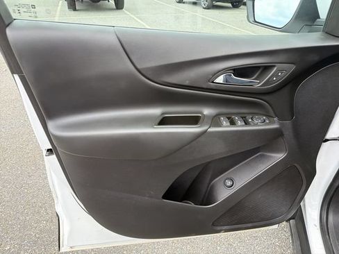 Used 2024 Chevrolet Equinox LT AWD/4WD image 23