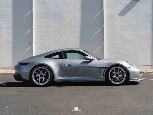 Used 2024 Porsche 911 GT3 RS RWD image 8