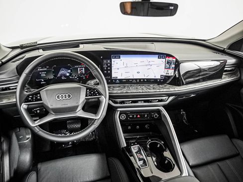Certified 2025 Audi Q5 Premium Plus AWD/4WD image 18