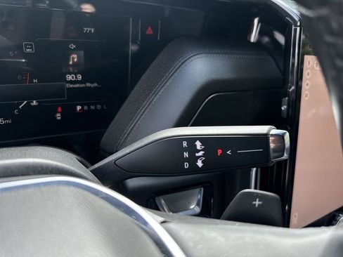 Certified 2025 GMC Yukon Denali AWD/4WD image 16