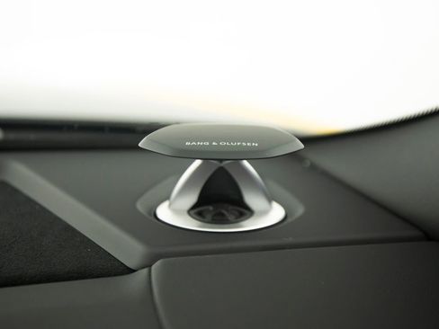 Used 2023 Lamborghini Urus Performante image 32