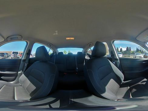 Used 2025 Nissan Altima 2.5 SV FWD image 42