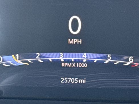 Used 2023 Jeep Grand Cherokee Limited w/ Luxury Tech Group II image 21