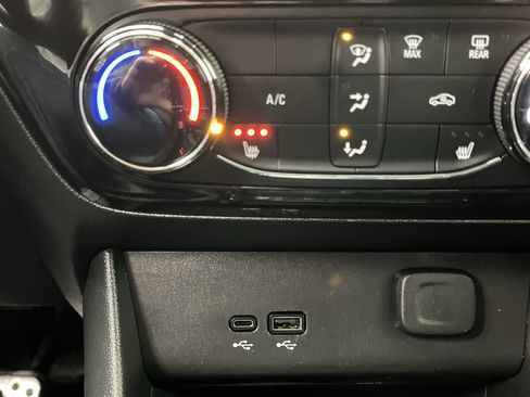 Certified 2024 Buick Encore GX Sport Touring w/ Comfort Package image 24