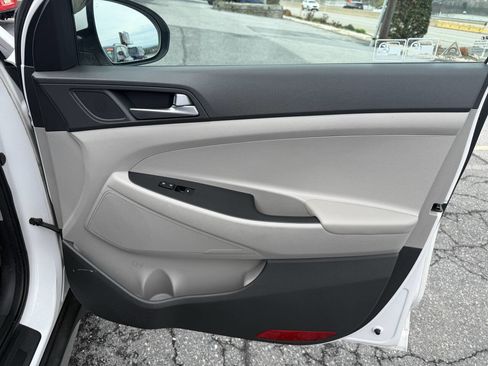 Used 2017 Hyundai Tucson Eco image 18