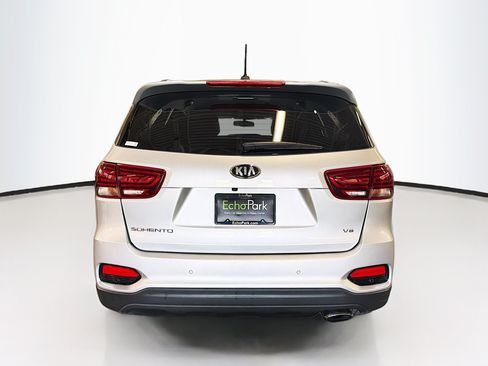 Used 2020 Kia Sorento S AWD/4WD image 7